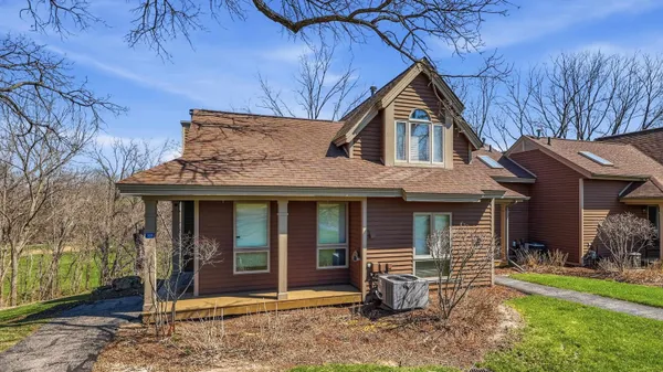 $255,000 | 109 Walnut Hill Drive, Galena, IL 61036