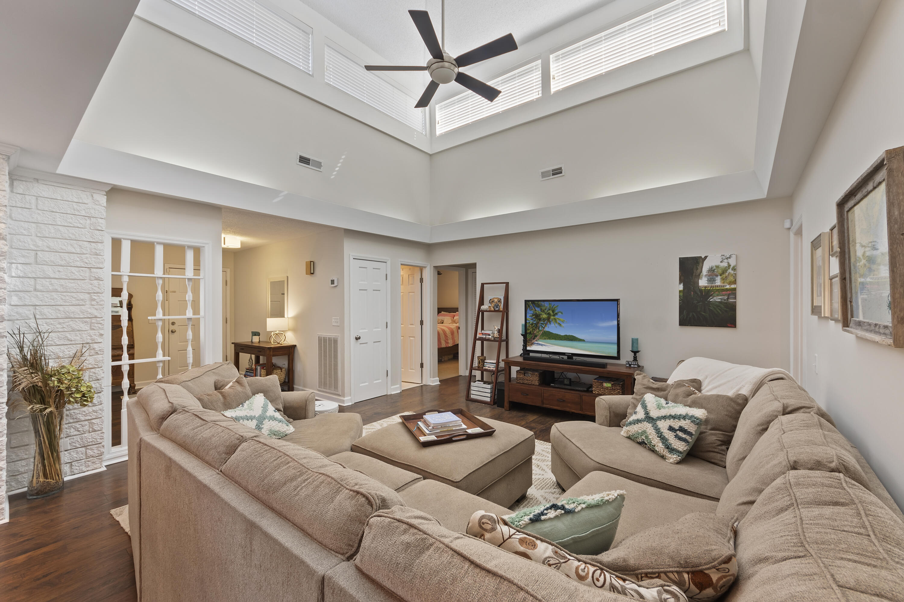 1680 Sulgrave Road Charleston, SC 29414 - Photo 3 of 34 _01A0070