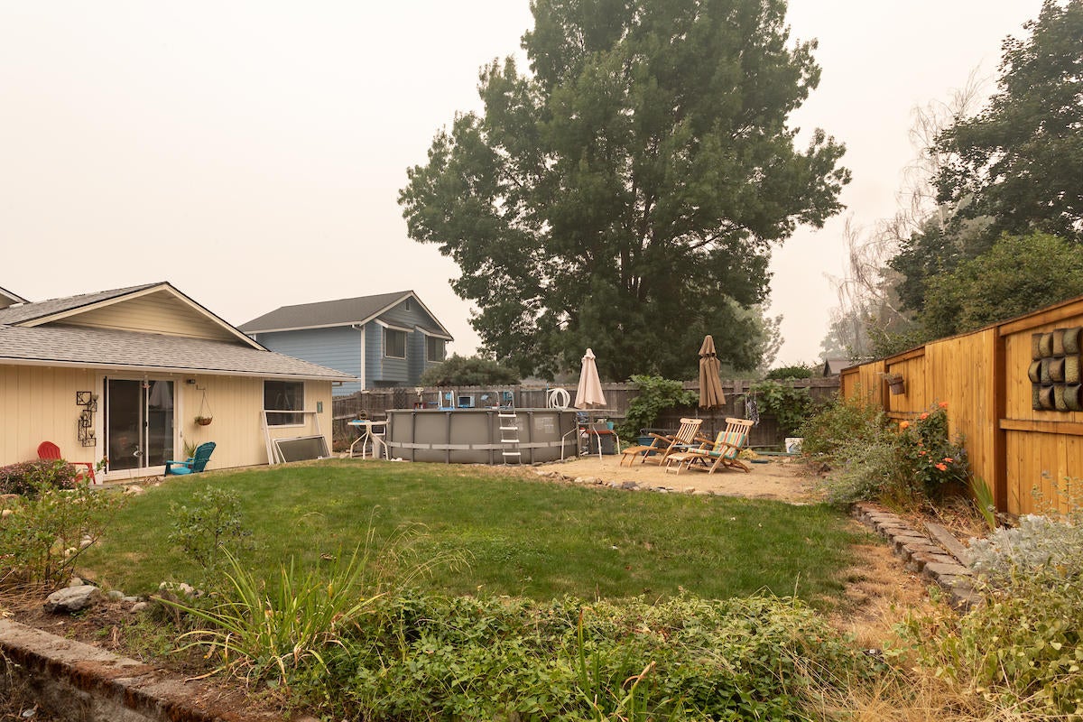 568 Daniel Street Central Point, OR 97502 - Photo 25 of 25 28