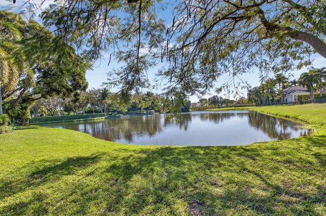 $3,999,999 | 5723 Hamilton Way, Boca Raton, FL 33496