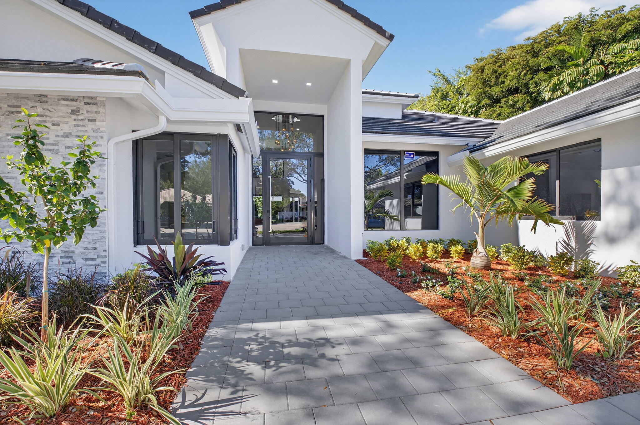 5723 Hamilton Way Boca Raton, FL 33496 - Photo 6 of 111 6-web-or-mls-DSC_2878