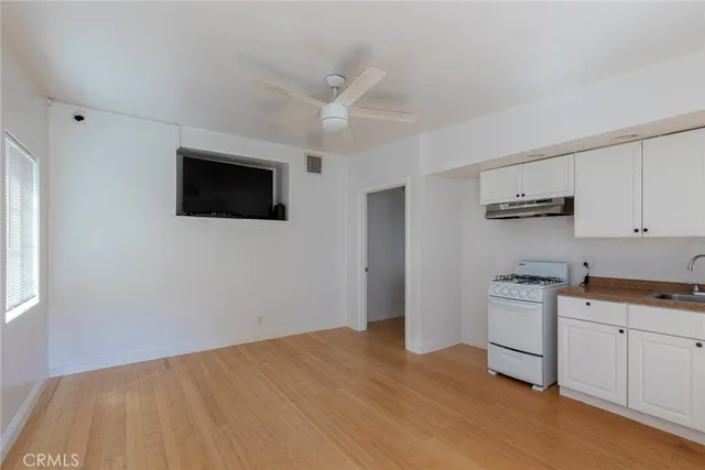 $859,999 | 1544 Anaheim Street, Harbor City, CA 90710