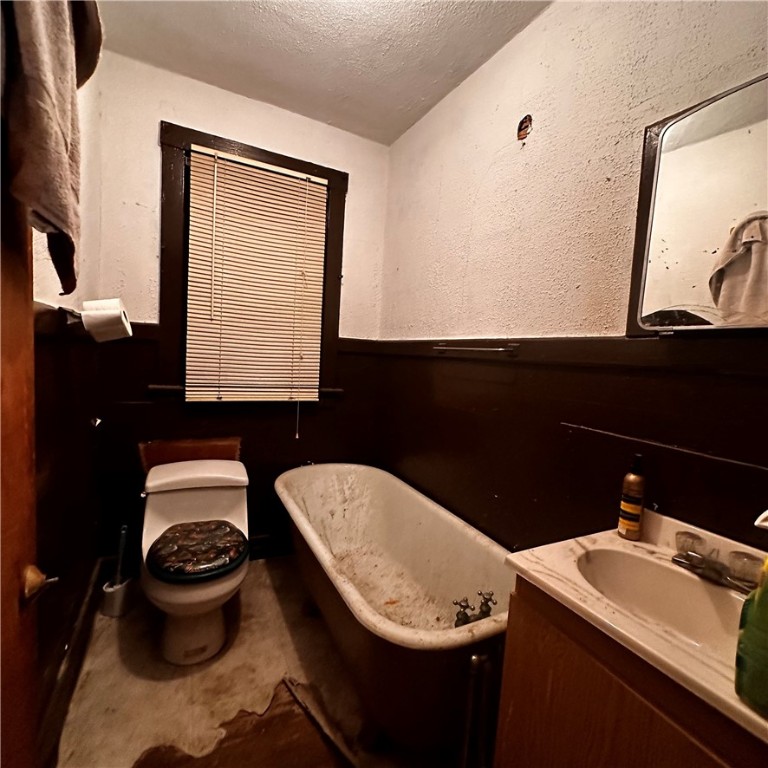 93 Laban Street Providence, RI 02909 - Photo 14 of 31