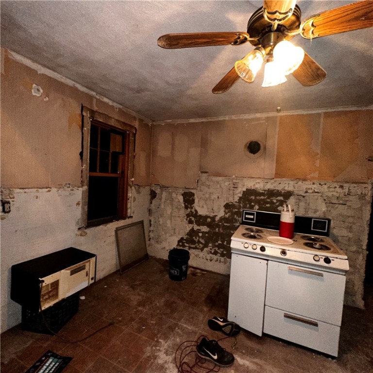 93 Laban Street Providence, RI 02909 - Photo 24 of 31