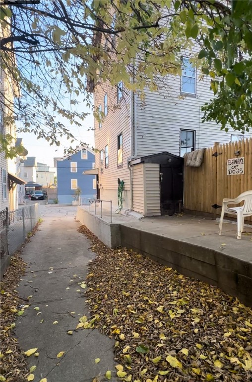 93 Laban Street Providence, RI 02909 - Photo 3 of 31