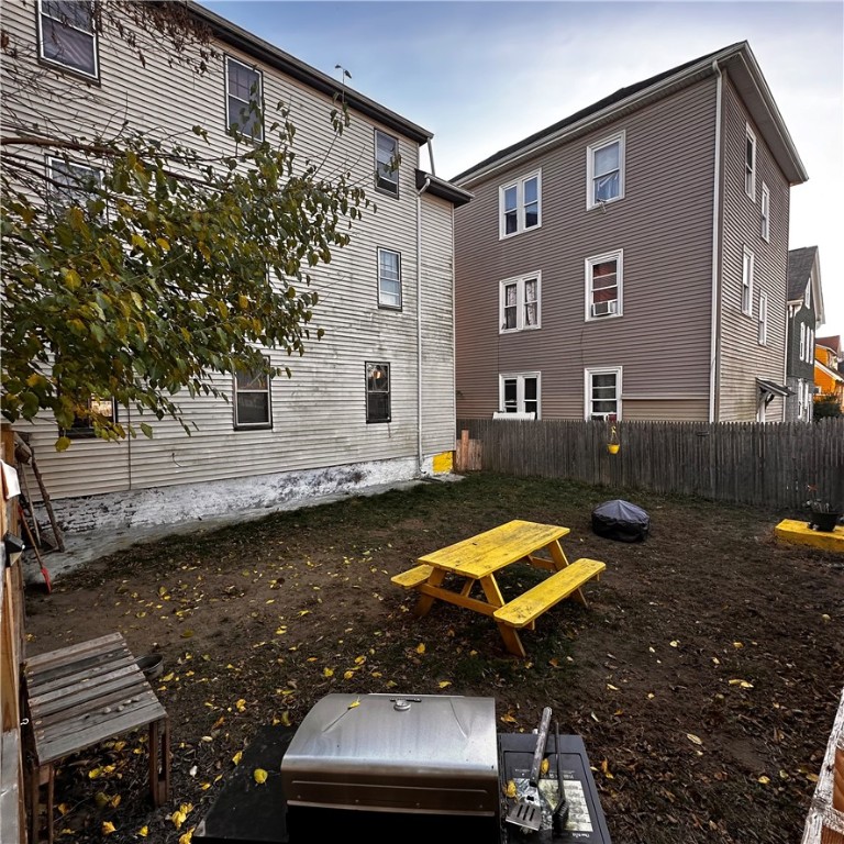 93 Laban Street Providence, RI 02909 - Photo 4 of 31