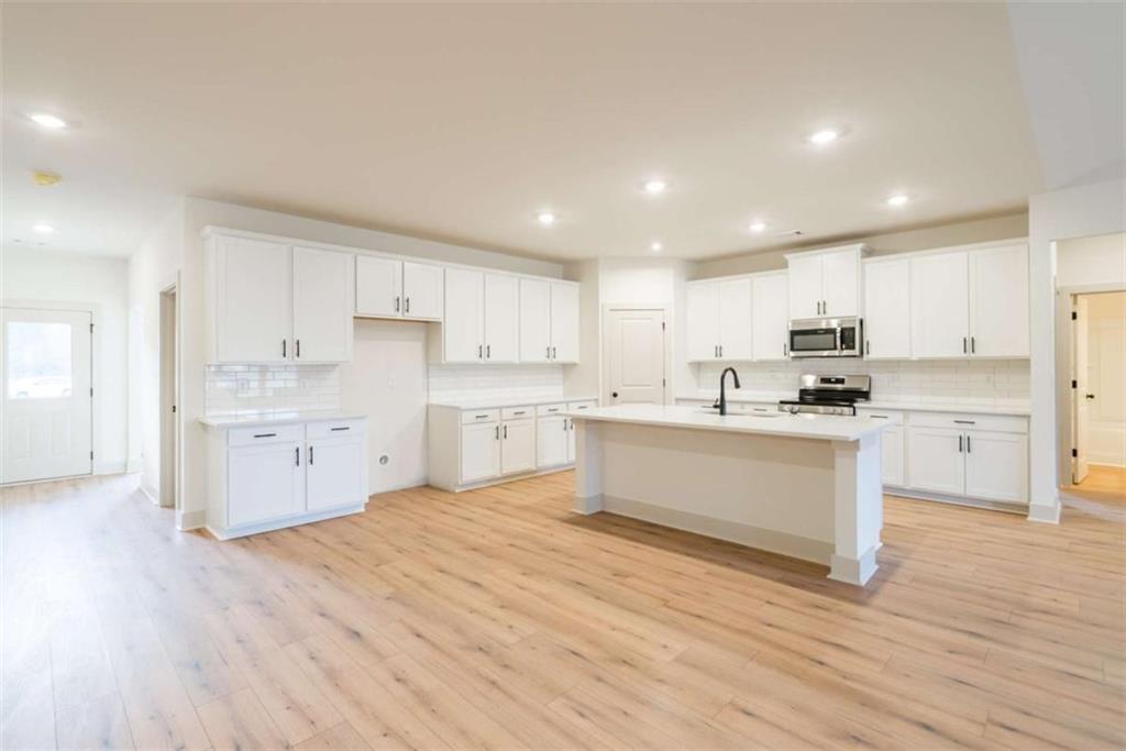 209 Squirrel Run Good Hope, GA 30641 - Photo 13 of 37