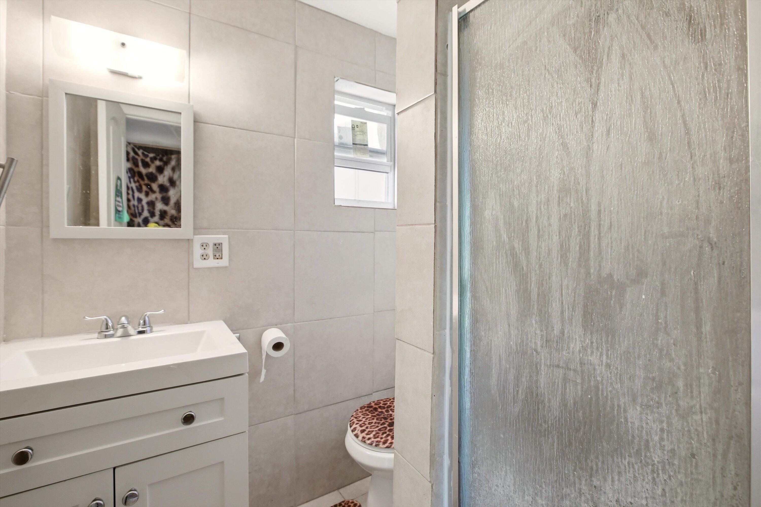 1671 North Cypress Road Pompano Beach, FL 33060 - Photo 20 of 34 21-Property Photo 021