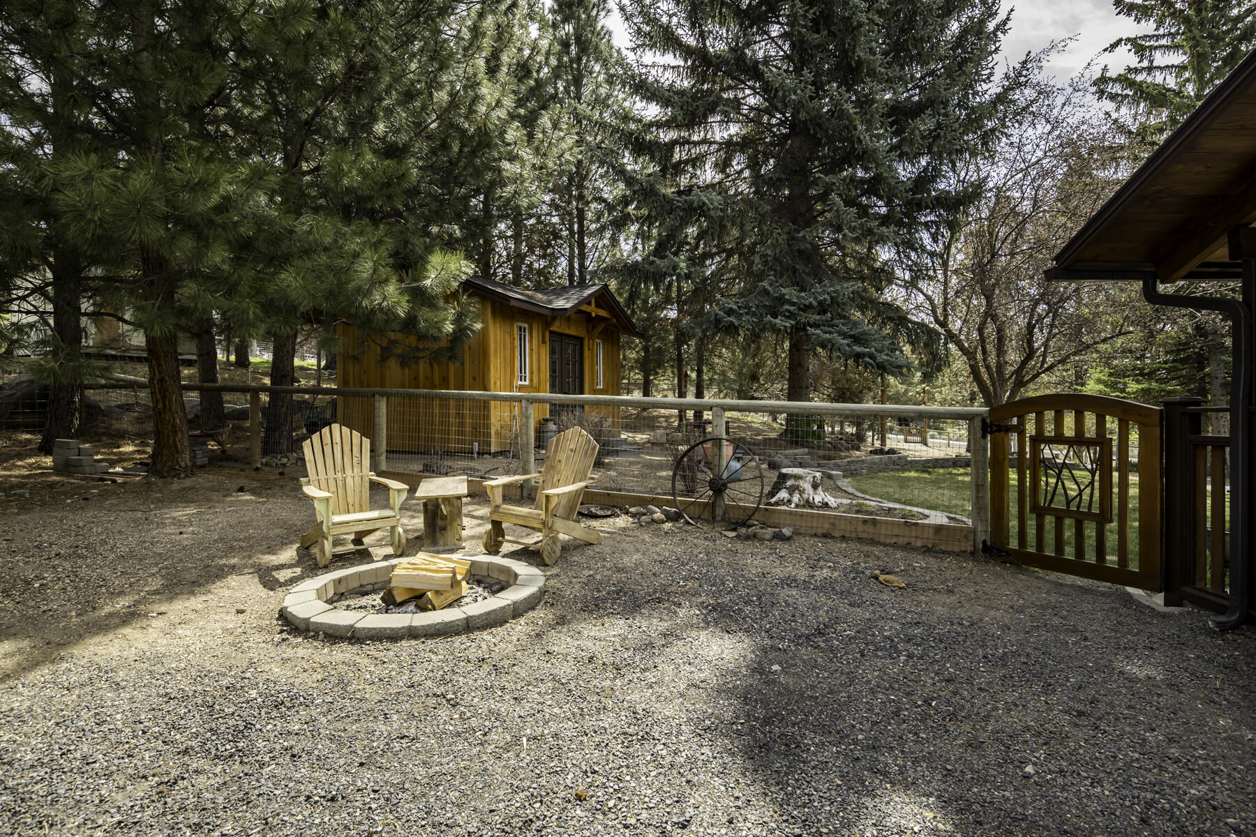 65004 Hopper Road Bend, OR 97703 - Photo 46 of 56 JH5_9101