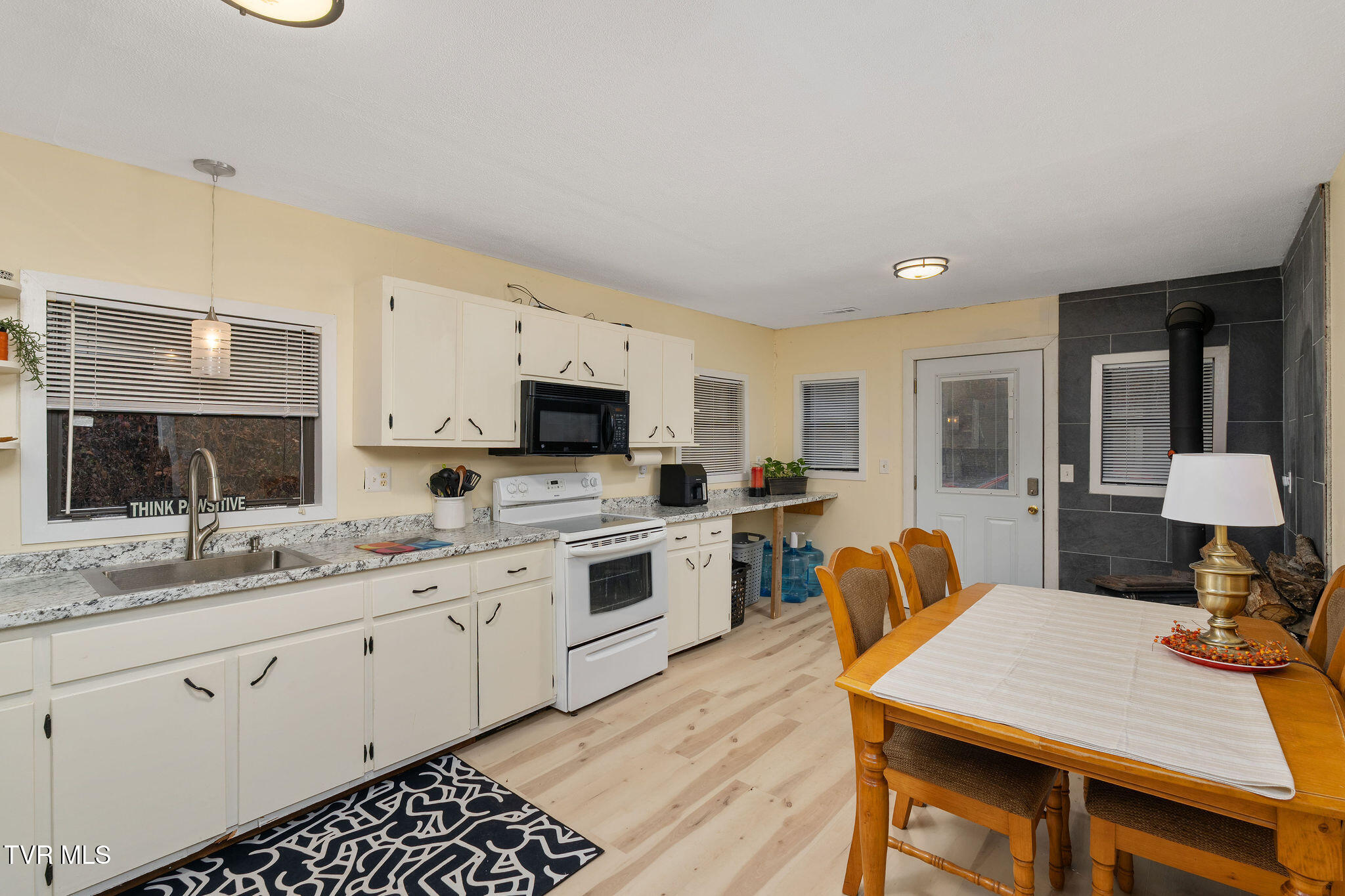 7300 Snake Hollow Road Sneedville, TN 37869 - Photo 11 of 45 DSC01994