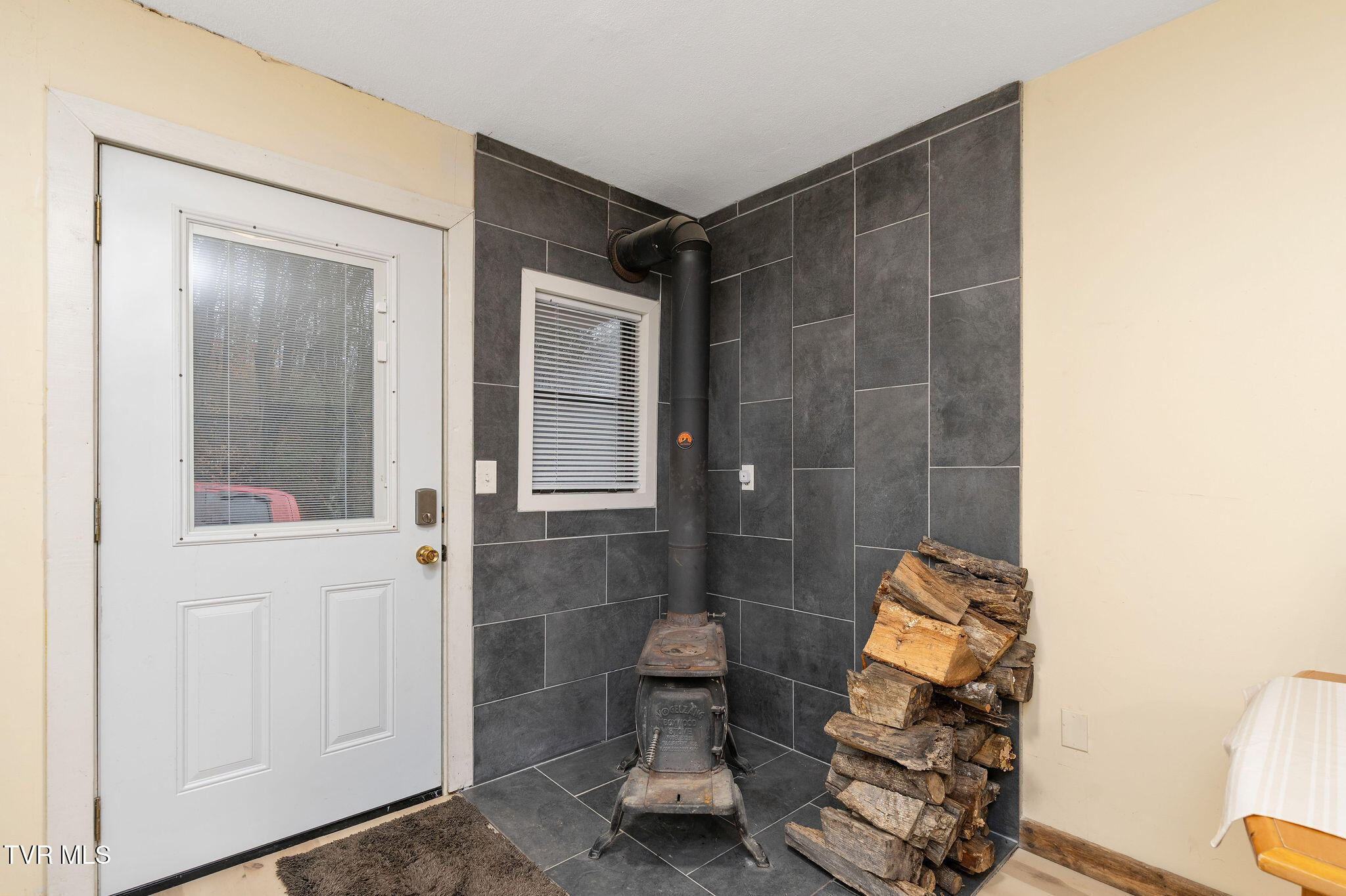 7300 Snake Hollow Road Sneedville, TN 37869 - Photo 27 of 45 DSC02032