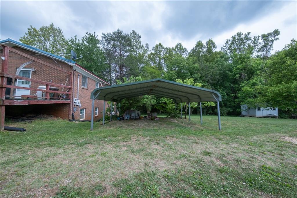 4361 North Old 52 Road Pinnacle, NC 27043 - Photo 3 of 29