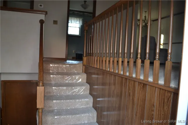 $267,000 | 2435 Clover Valley Drive Northwest, Ramsey, IN 47166