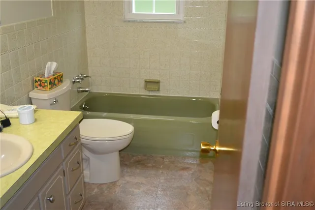 $267,000 | 2435 Clover Valley Drive Northwest, Ramsey, IN 47166