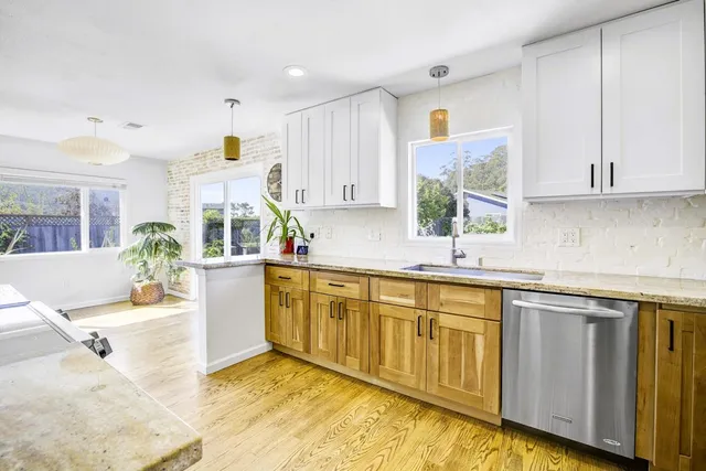 $998,000 | 1043 Aragon Court, Pacifica, CA 94044