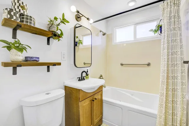 $998,000 | 1043 Aragon Court, Pacifica, CA 94044