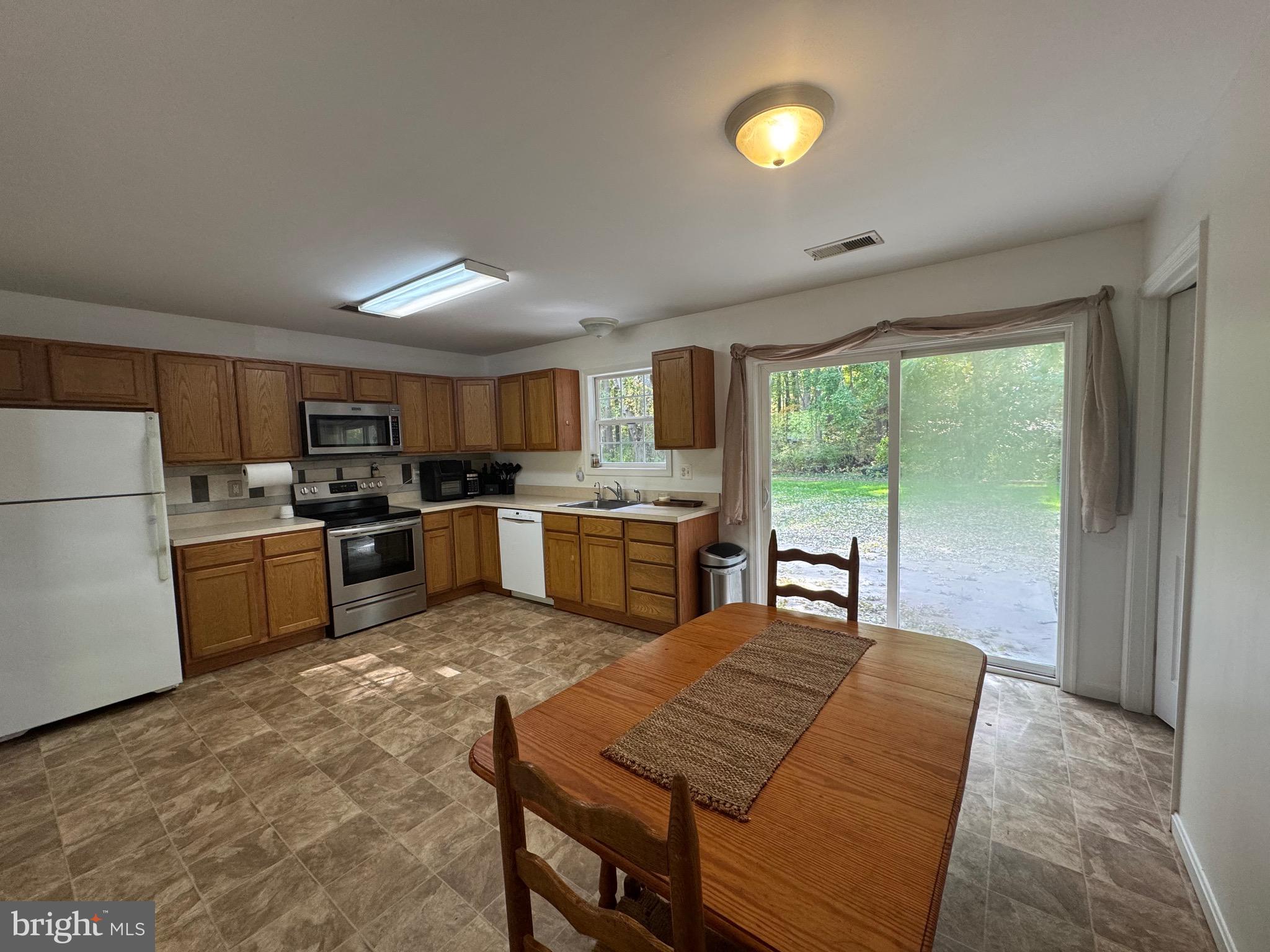 114 Fischer Road Grasonville, MD 21638 - Photo 3 of 9 Gallery Image 3