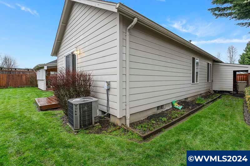 1944 Southwest Lynx Avenue Albany, OR 97321 - Photo 32 of 33