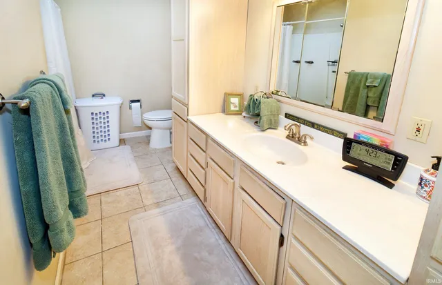 $374,900 | 2535 Grandview Drive, Vincennes, IN 47591