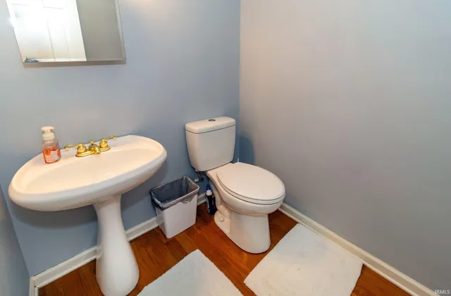 $374,900 | 2535 Grandview Drive, Vincennes, IN 47591