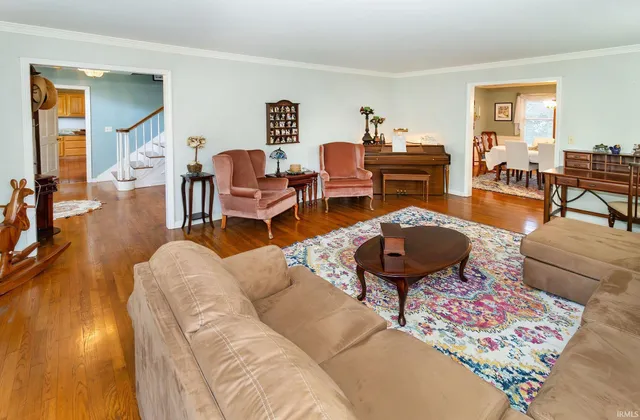 $374,900 | 2535 Grandview Drive, Vincennes, IN 47591