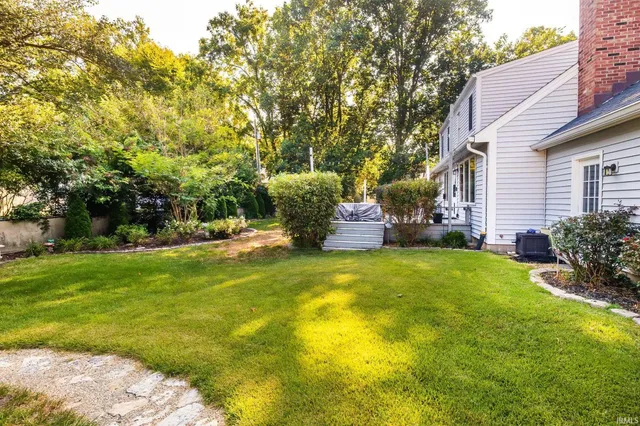 $374,900 | 2535 Grandview Drive, Vincennes, IN 47591