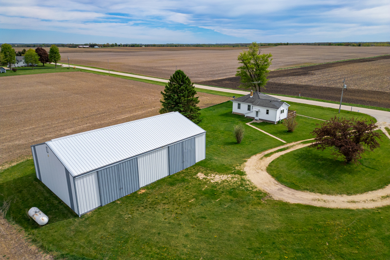 21137 Fenstermaker Road Sycamore, IL 60178 - Photo 25 of 31