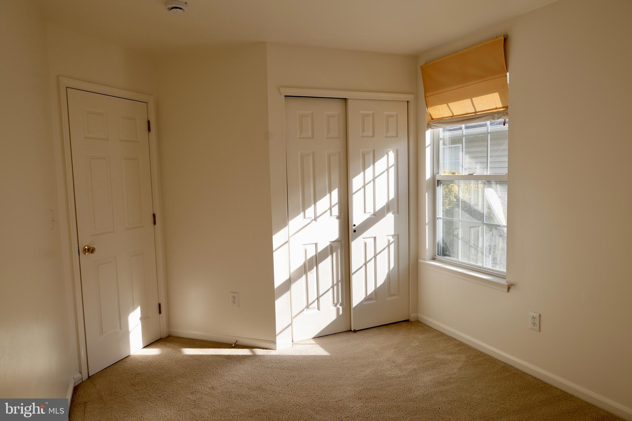 28 Palmer Square Beverly, NJ 08010 - Photo 13 of 17