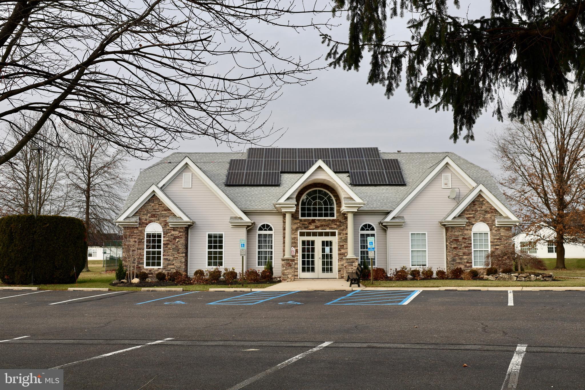 28 Palmer Square Beverly, NJ 08010 - Photo 16 of 17