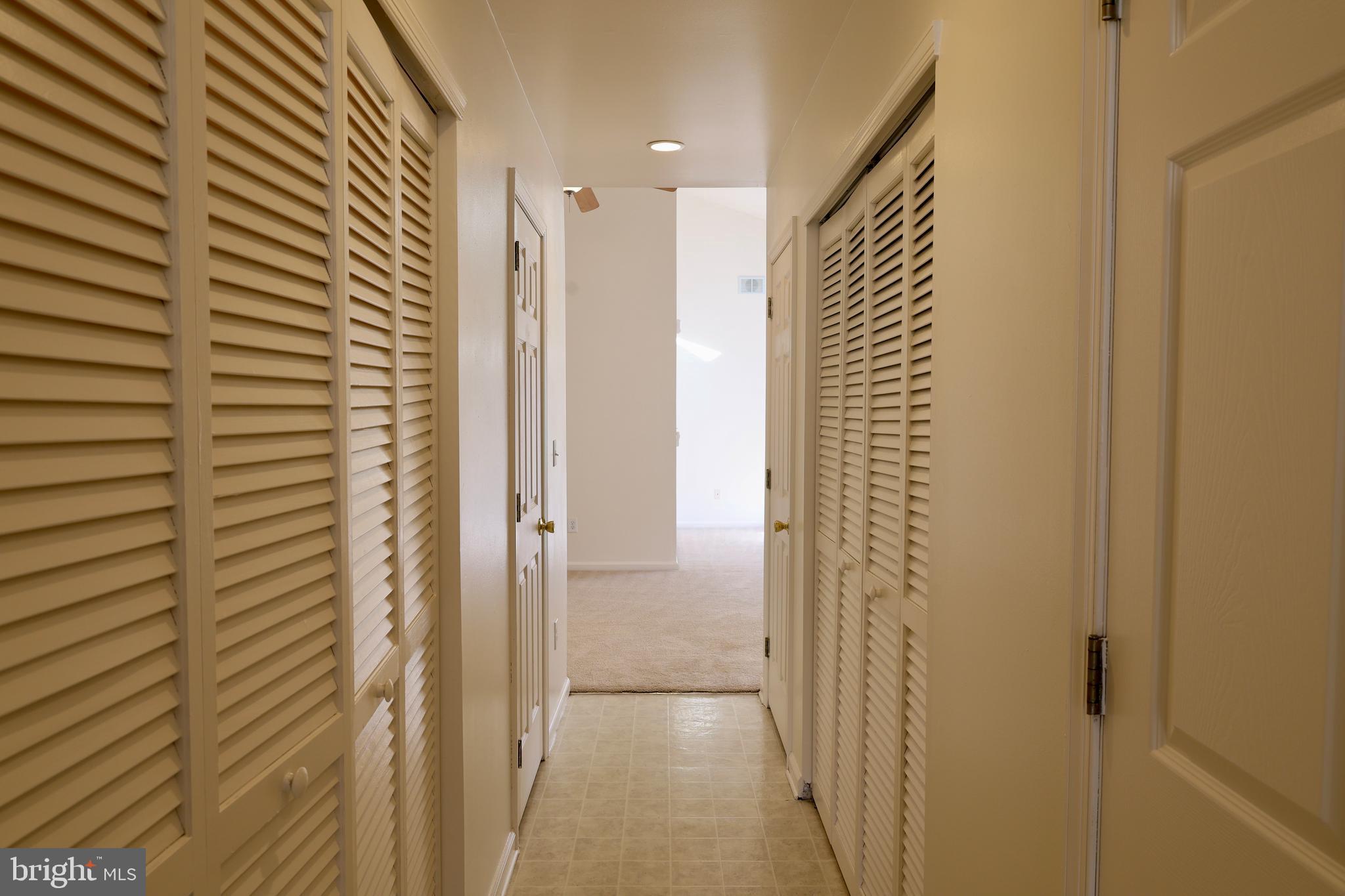 28 Palmer Square Beverly, NJ 08010 - Photo 7 of 17