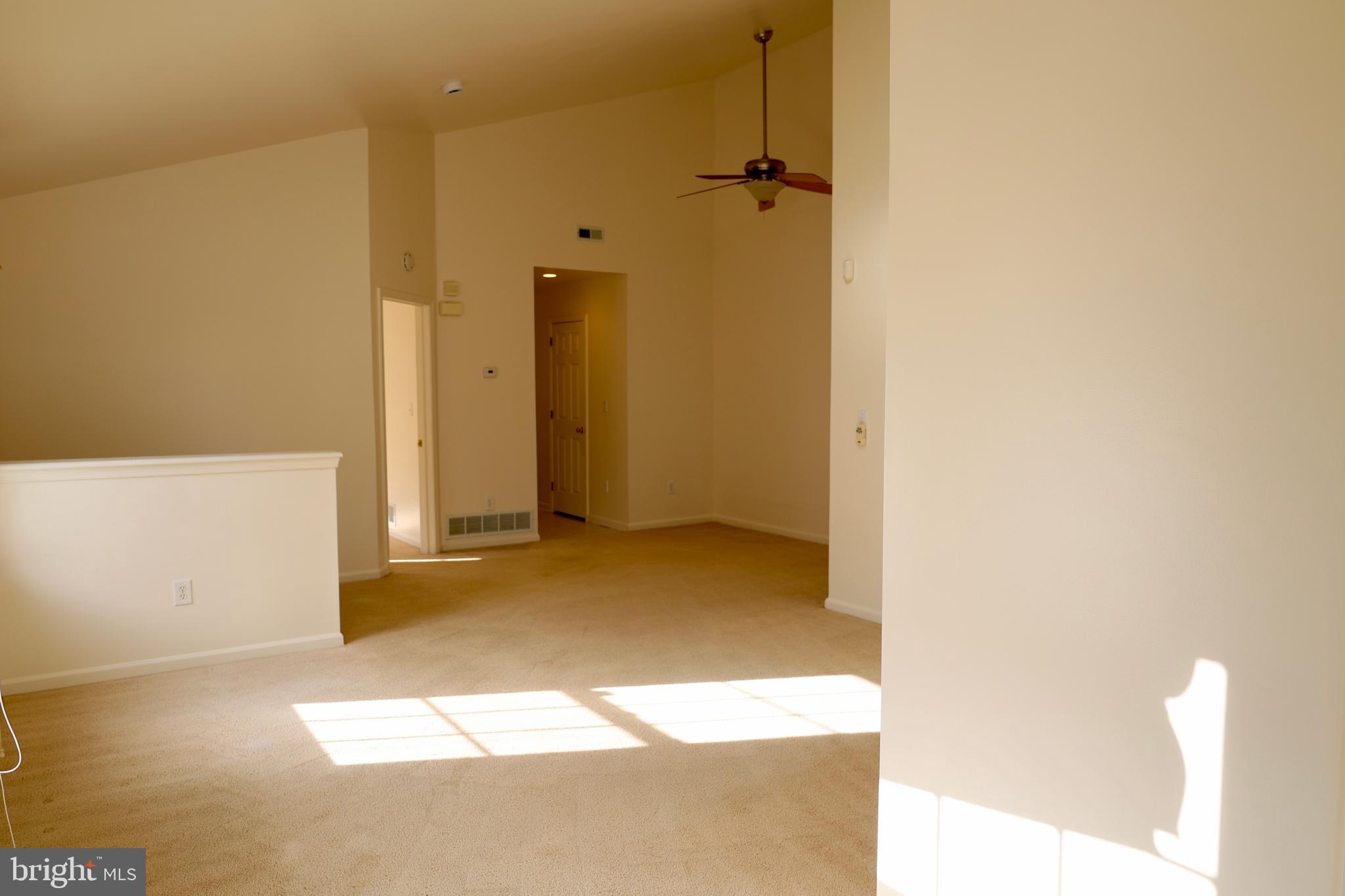 28 Palmer Square Beverly, NJ 08010 - Photo 10 of 17