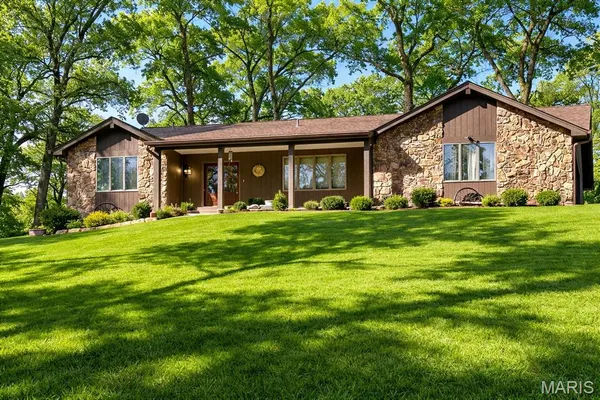 $425,000 | 1327 Chatillon Estates Drive, Hazelwood, MO 63042