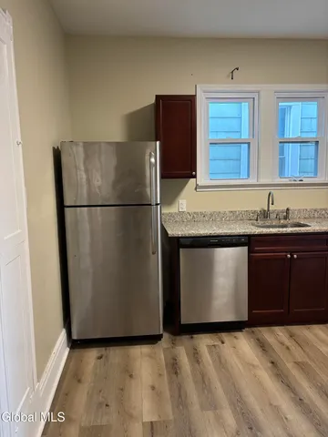 $1,400 | 1620 6th Avenue, Unit 2, Watervliet, NY 12189