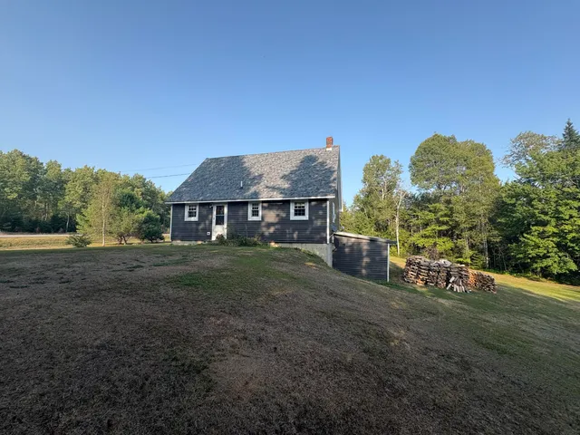 $242,000 | 235 Main Street, Springfield, ME 04487