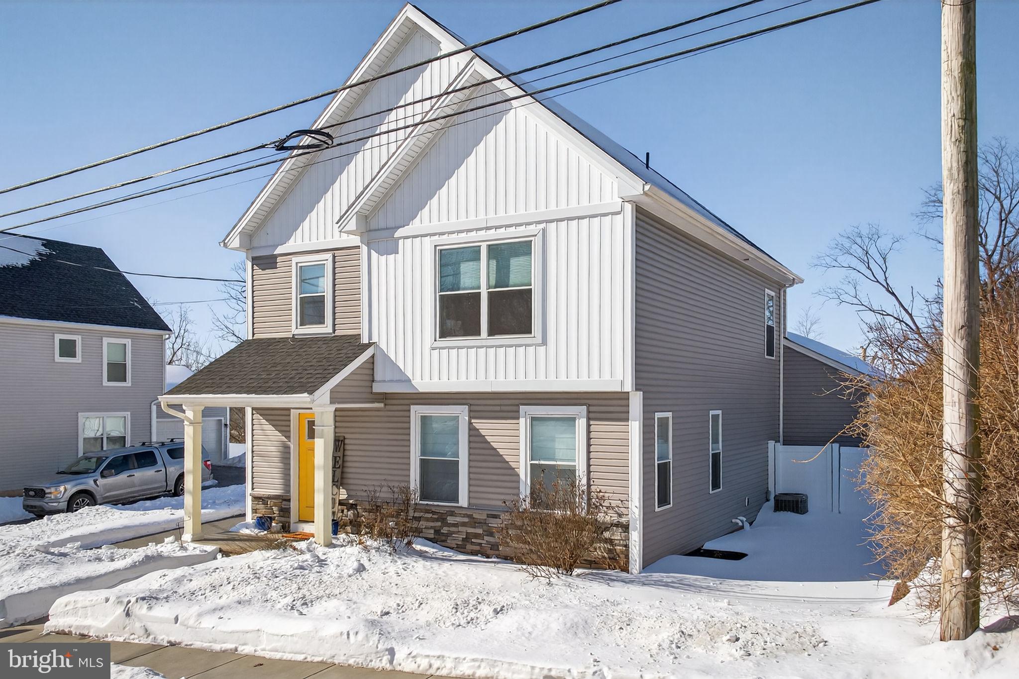 94 North Reamstown Road Reamstown, PA 17567 - Photo 2 of 42 Front View