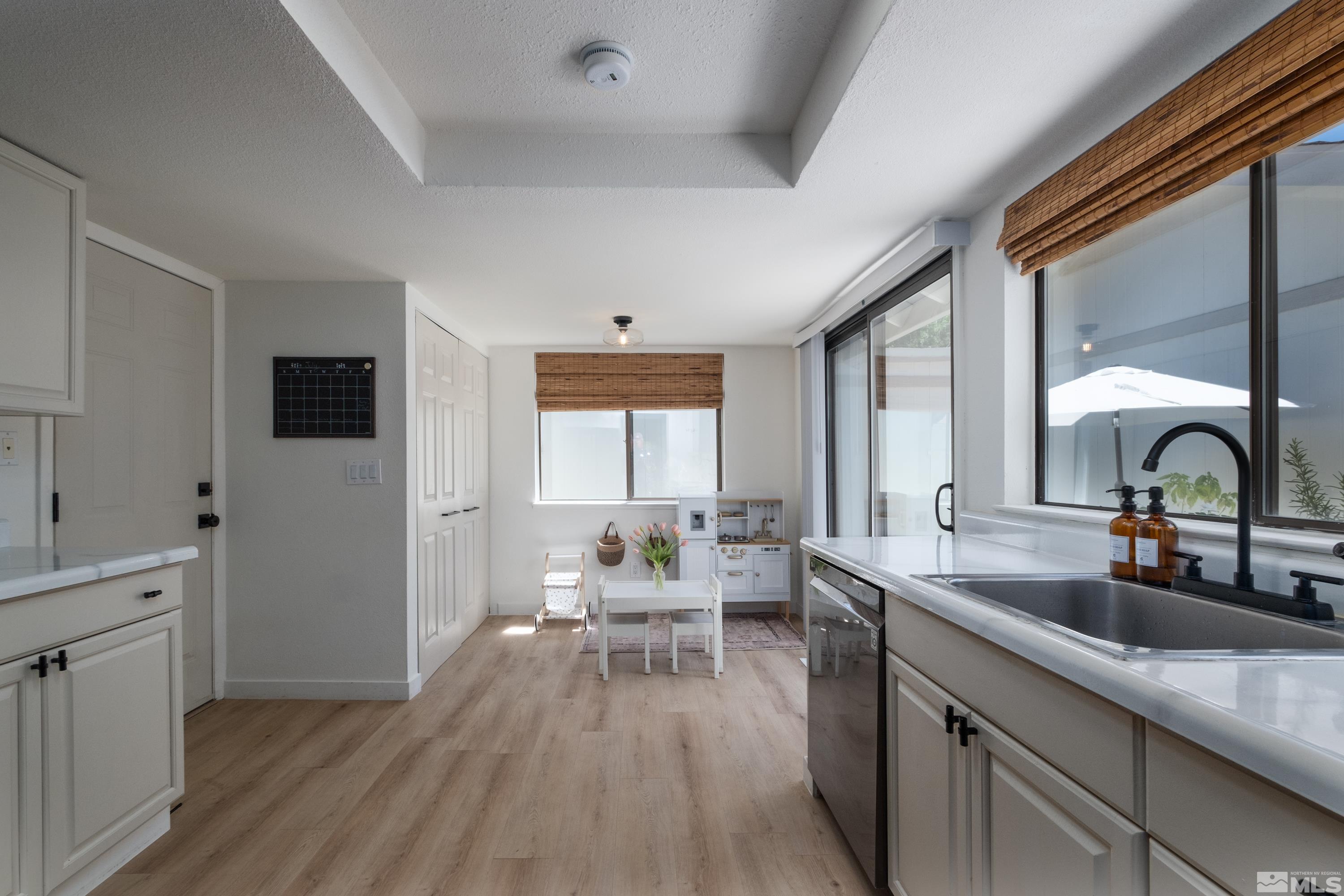 1209 Searchlite Court Reno, NV 89503 - Photo 8 of 29 Photo 8