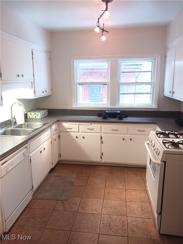 2601 Shaker Road Cleveland Heights, OH 44118 - Photo 15 of 41
