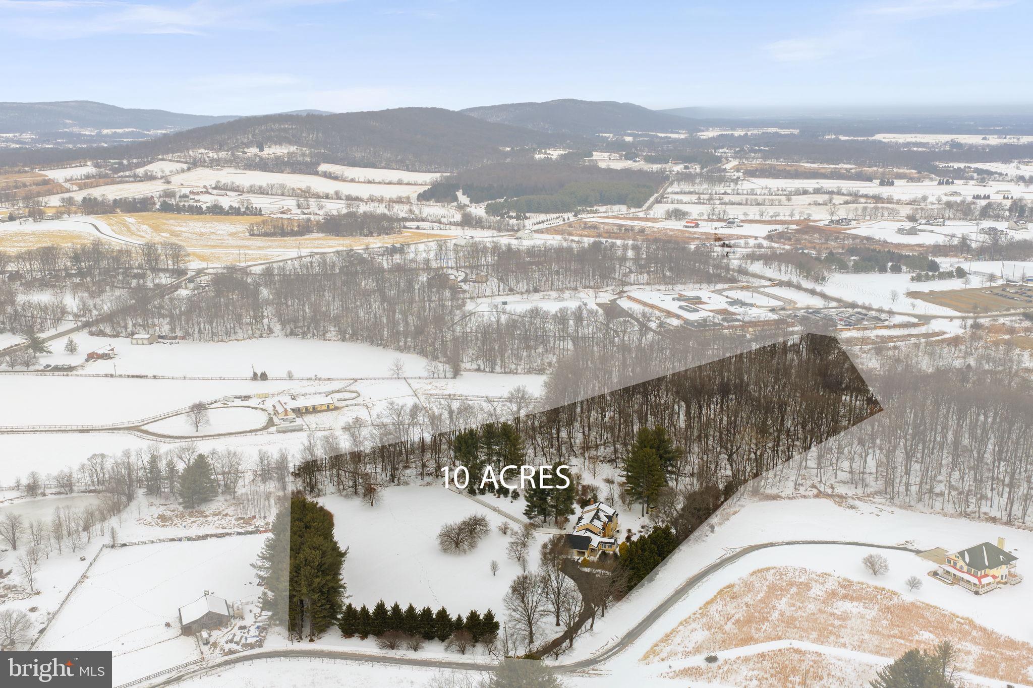 16764 Hillsboro Road Purcellville, VA 20132 - Photo 3 of 74