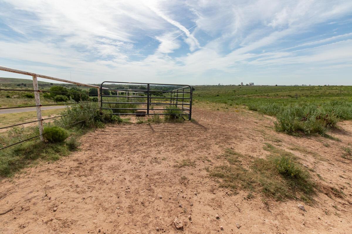 21401 Hope Road Canyon, TX 79015 - Photo 111 of 121 21401_Hope_Rd_011_Fencing
