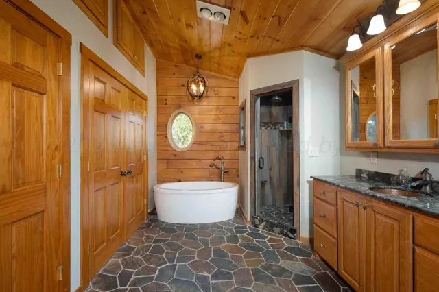 $7,440,000 | 21401 Hope Road, Canyon, TX 79015