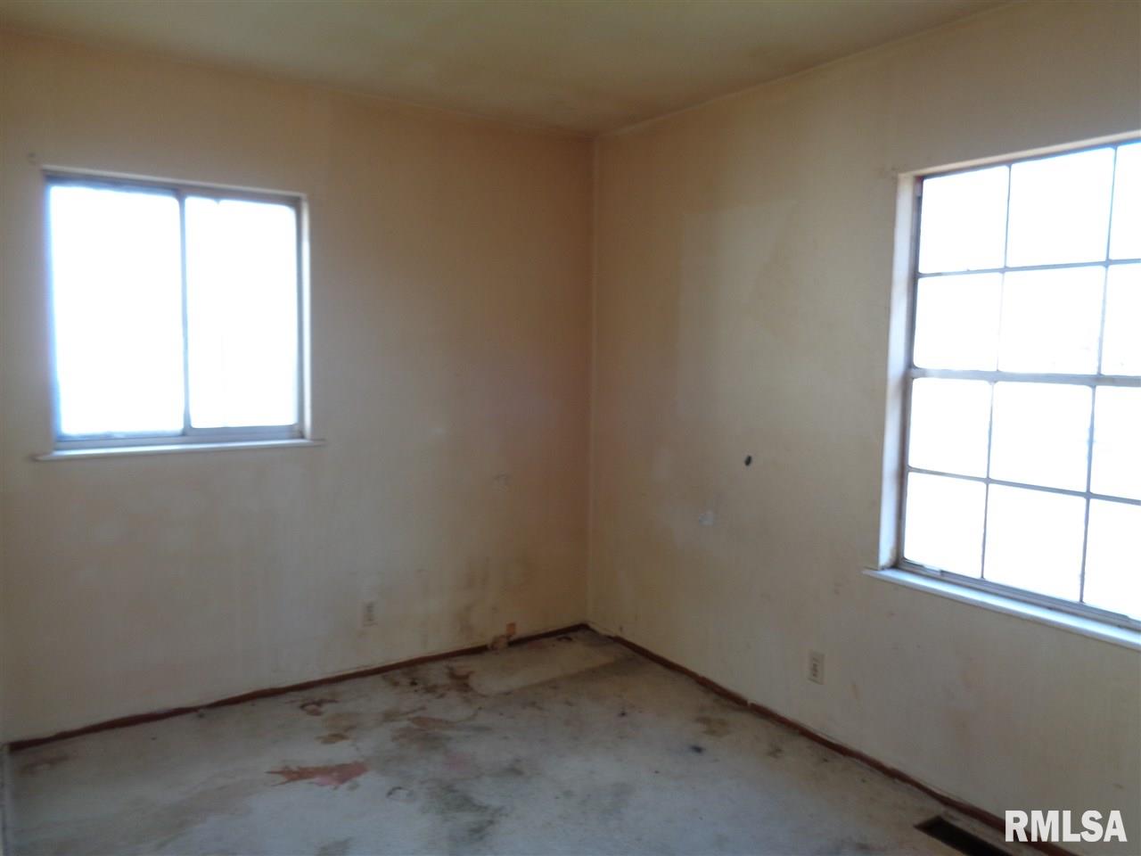 711 Briargate Road Washington, IL 61571 - Photo 12 of 16 Gallery Image 12