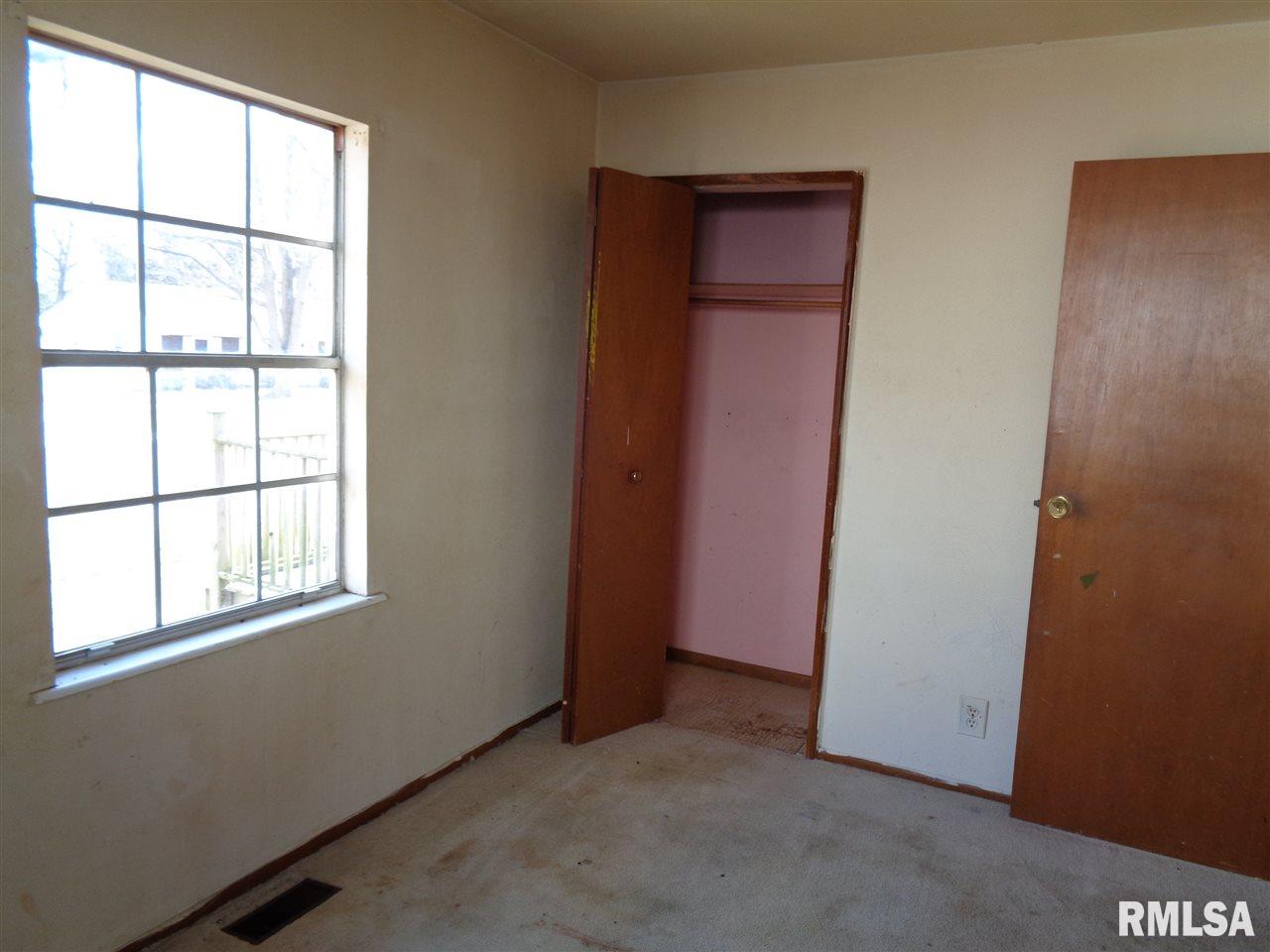 711 Briargate Road Washington, IL 61571 - Photo 13 of 16 Gallery Image 13