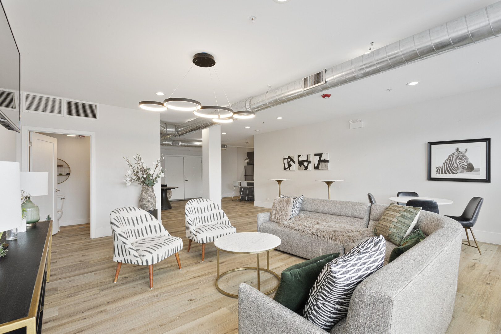 1531 West Howard Street, Unit 404 Chicago, IL 60626 - Photo 15 of 17