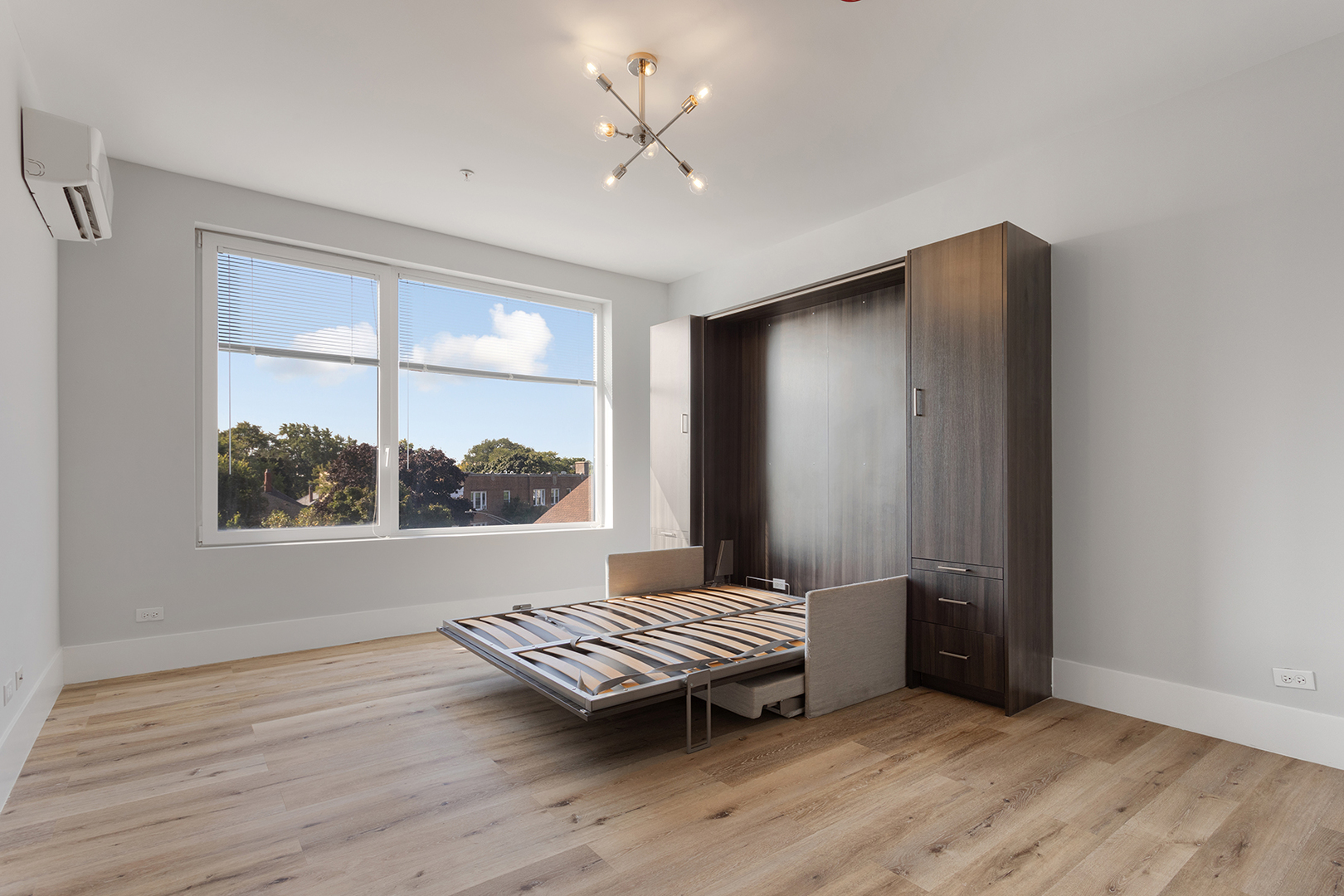 1531 West Howard Street, Unit 404 Chicago, IL 60626 - Photo 3 of 17