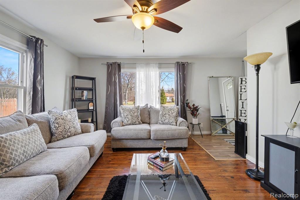 5091 West Carpenter Road Flint, MI 48504 - Photo 7 of 22