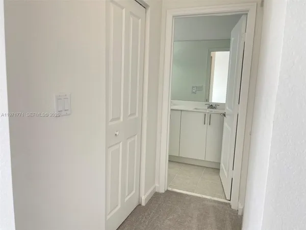 $2,750 | 1427 Southeast 7th Terrace, Unit 1427, Homestead, FL 33034