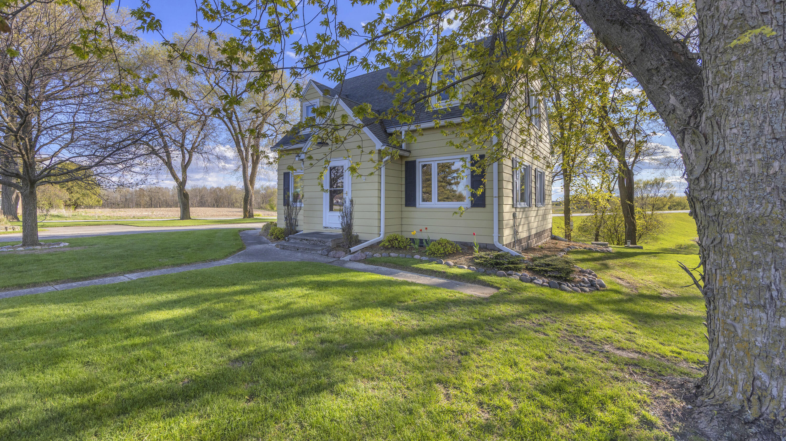 12228 Marken Road Meeme, WI 53042 - Photo 24 of 35 Front Yard 1