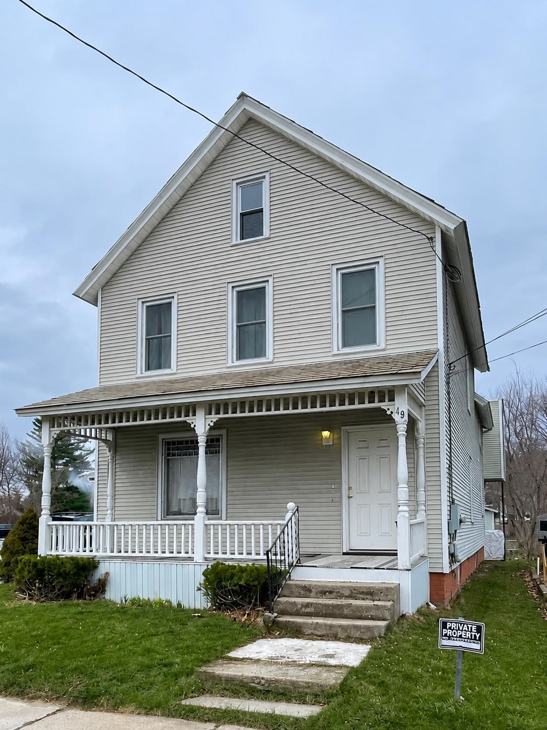 49 East Center Street, Unit 2 Rutland, VT 05701 - Photo 1 of 8 Gallery Image 1