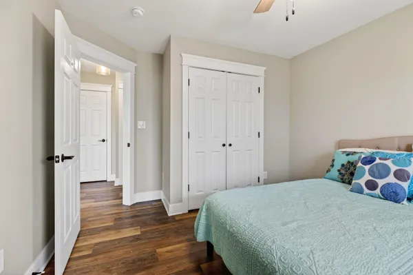 $499,999 | 30 Oakbridge Drive, Waynesboro, VA 22980
