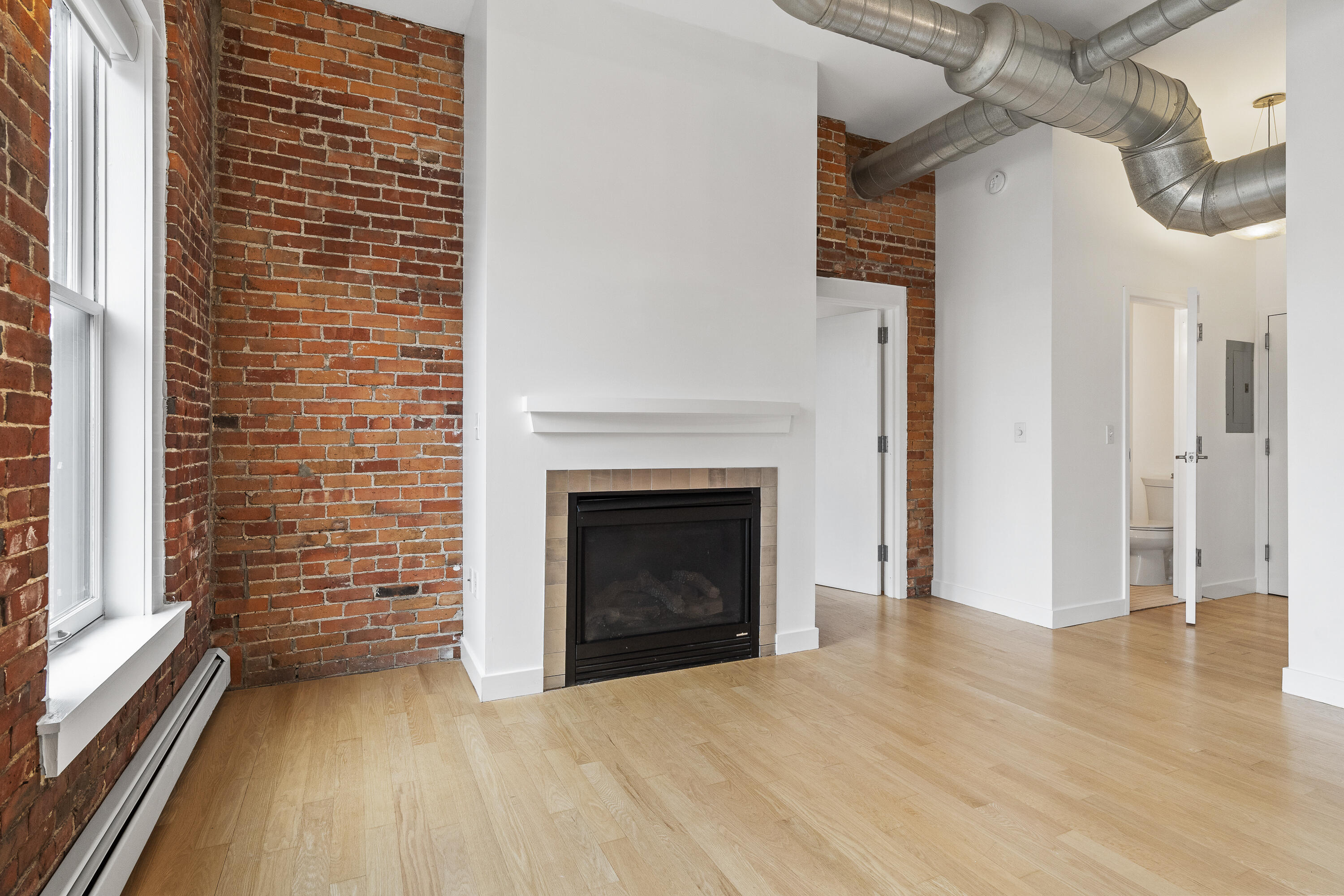 547 Congress Street, Unit 3B Portland, ME 04101 - Photo 13 of 29 34-537A Congress St, #302, Portland, ME-